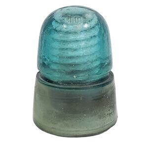W. Brookfield 45 Cliff St N.Y. Glass Beehive Insulator Aqua Blue 10 Swirls Antiq